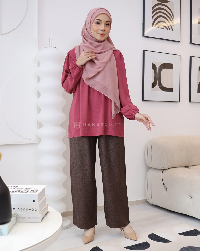 Hana Tajuddin – Shop Online Women Tshirt & Pants