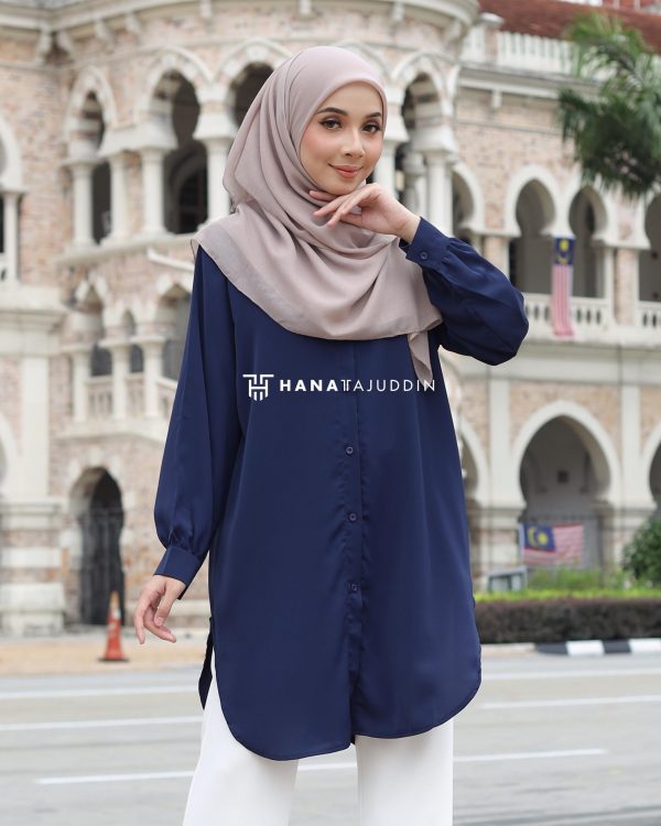 Adena Top Hana Tajuddin
