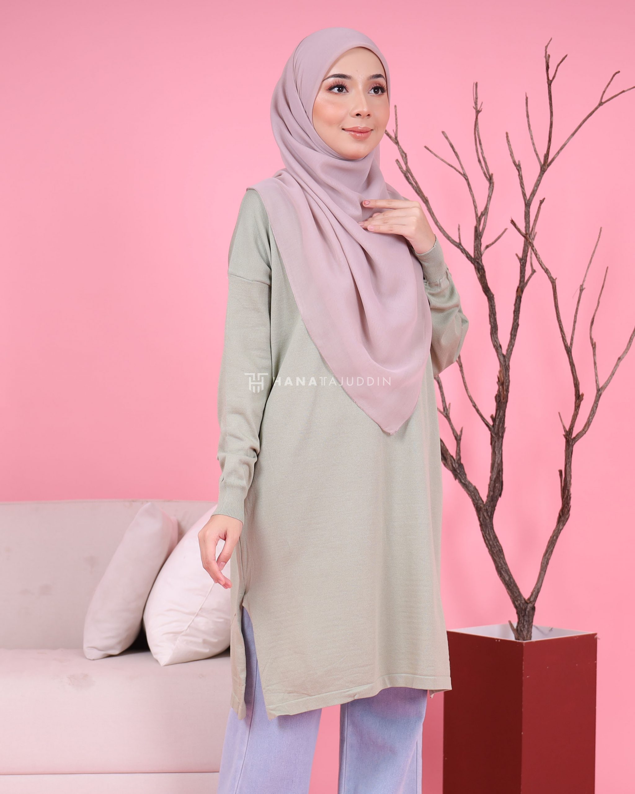 Lufii Knitted Top in Dusty Green – Hana Tajuddin