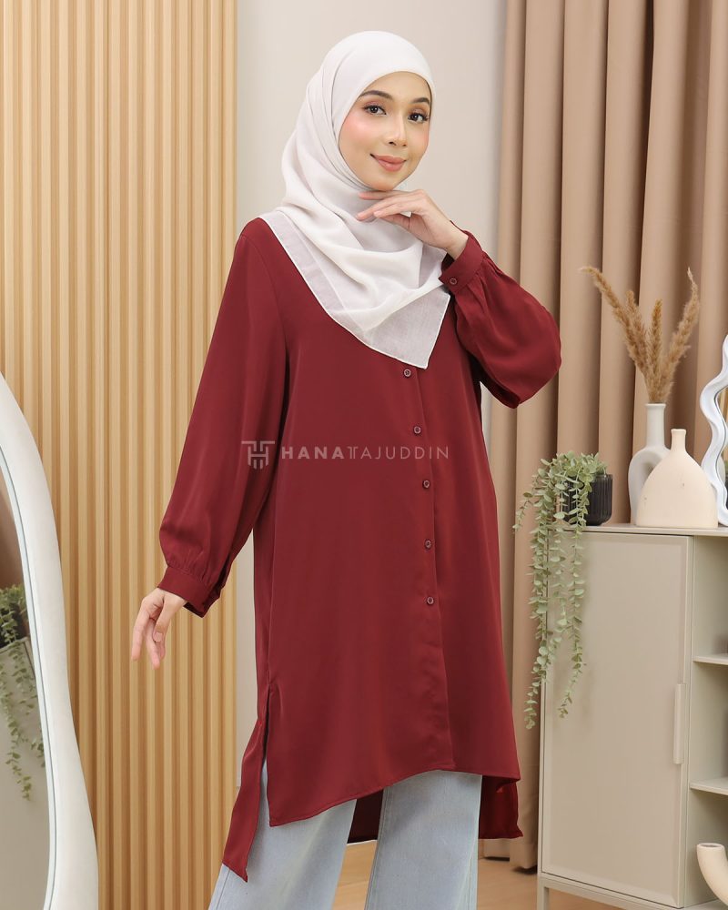 RUBII Long Top in Maroon