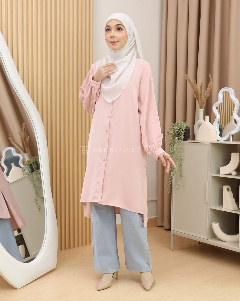 RUBII Long Top in Powder Pink - Image 2