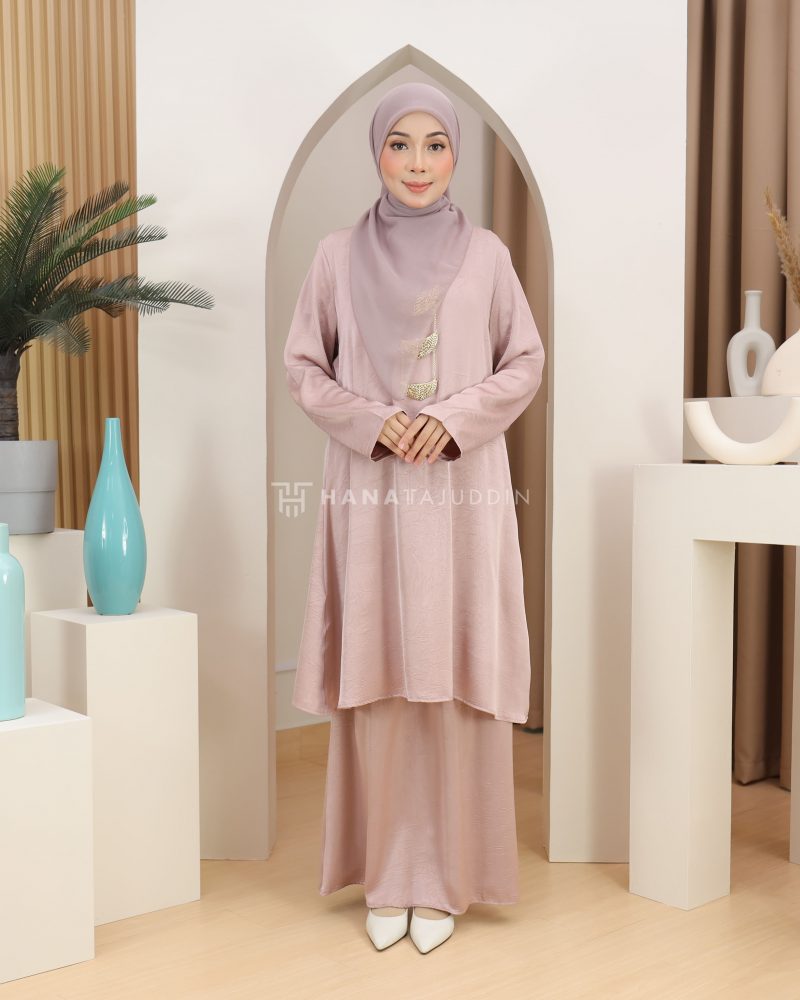 Kurung Srikandi in Dusty Pink - Image 5