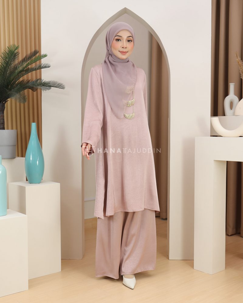 Kurung Srikandi in Dusty Pink - Image 3