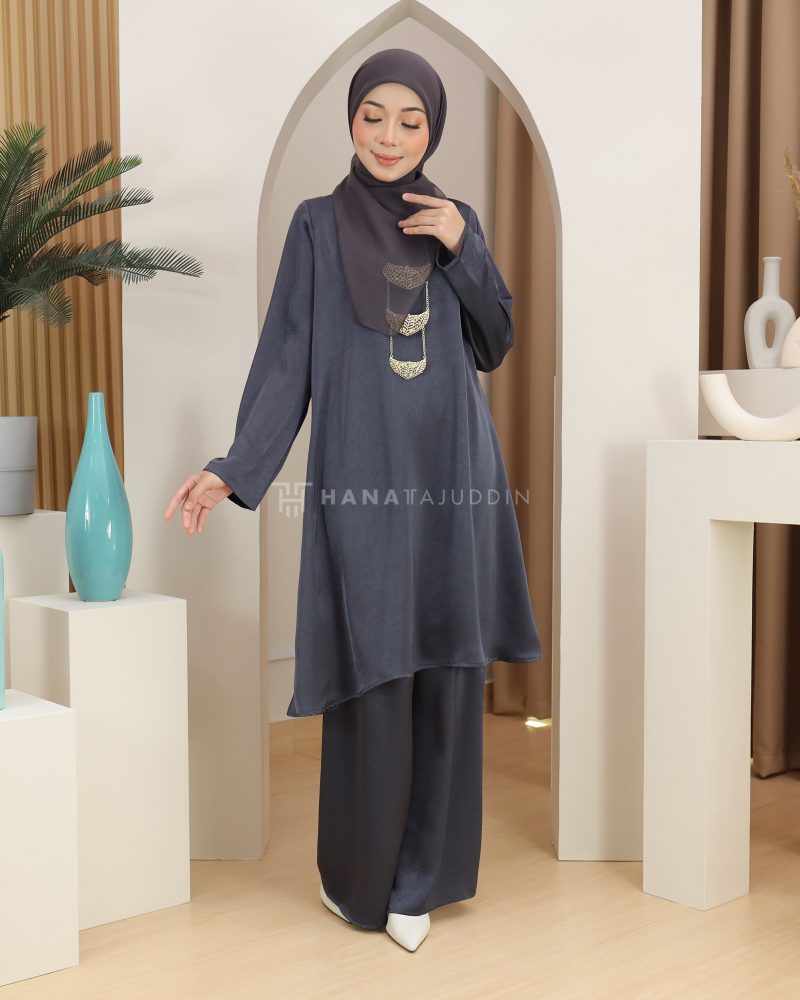 Kurung Srikandi in Nightsky - Image 3