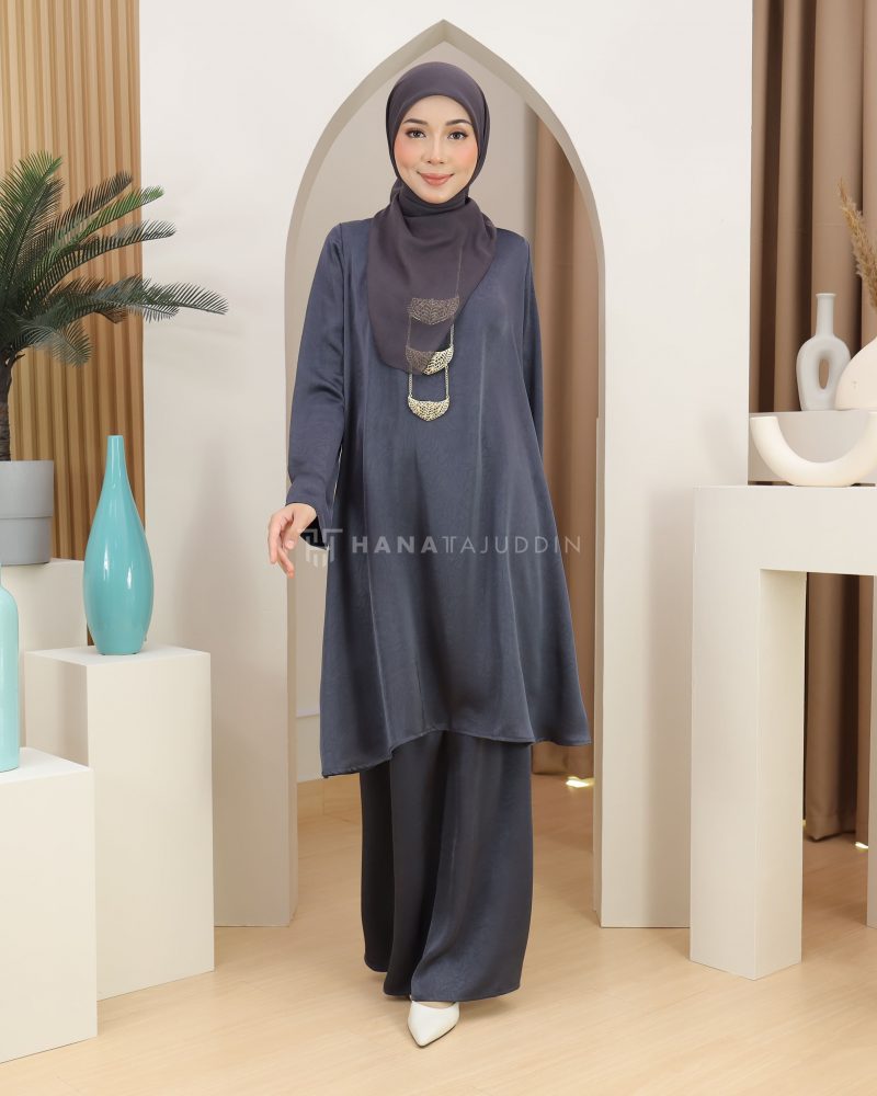 Kurung Srikandi in Nightsky - Image 4