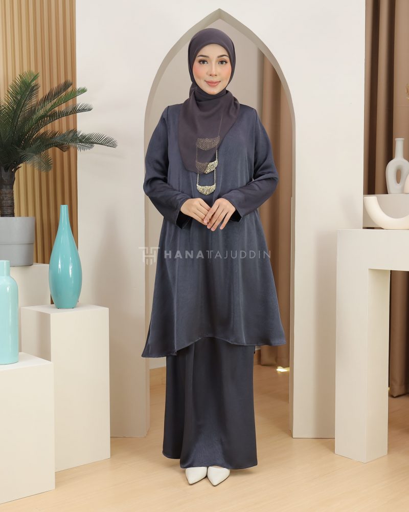 Kurung Srikandi in Nightsky - Image 5