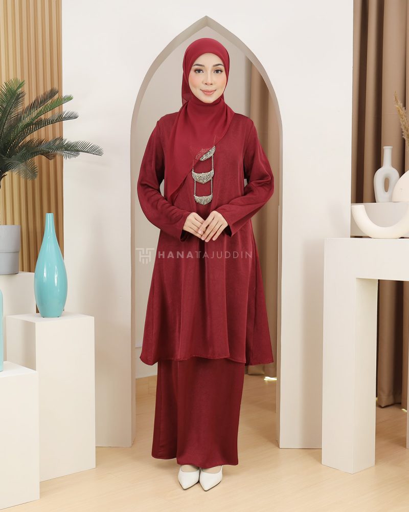 Kurung Srikandi in Maroon - Image 3