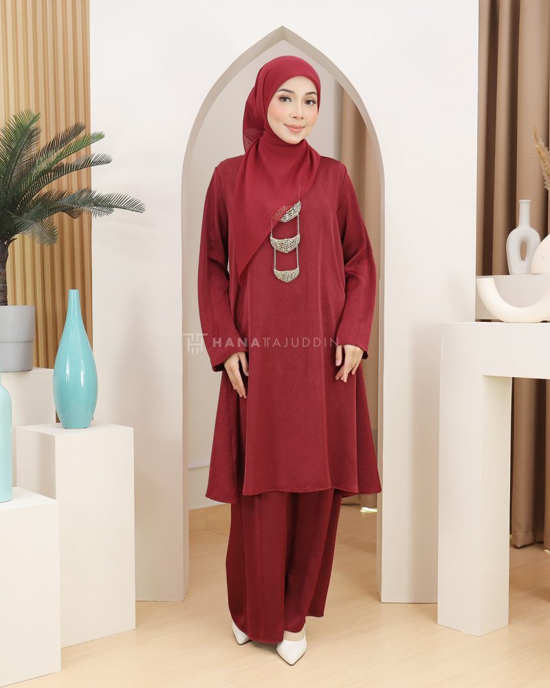 Kurung Srikandi in Maroon