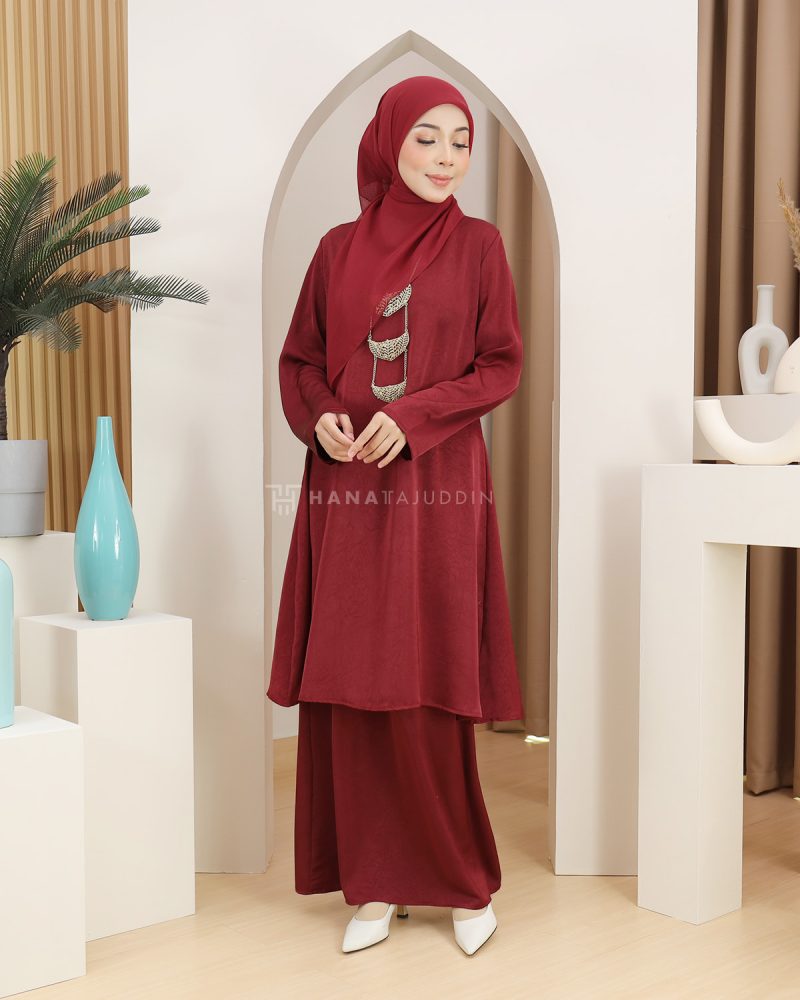 Kurung Srikandi in Maroon - Image 2