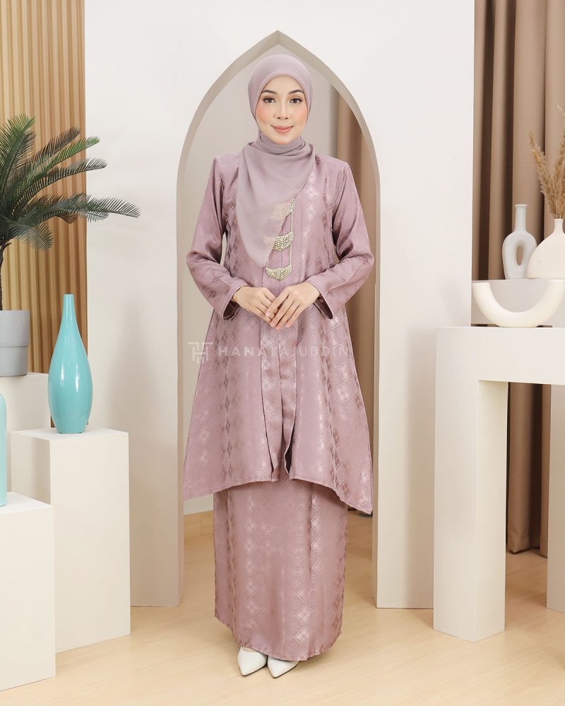 Kebarung Mahsuri in Dusty Rose - Image 5