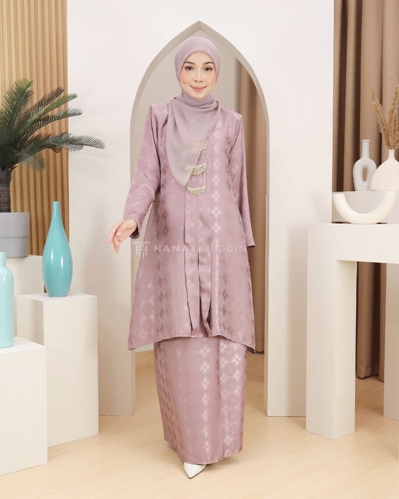 Kebarung Mahsuri in Dusty Rose