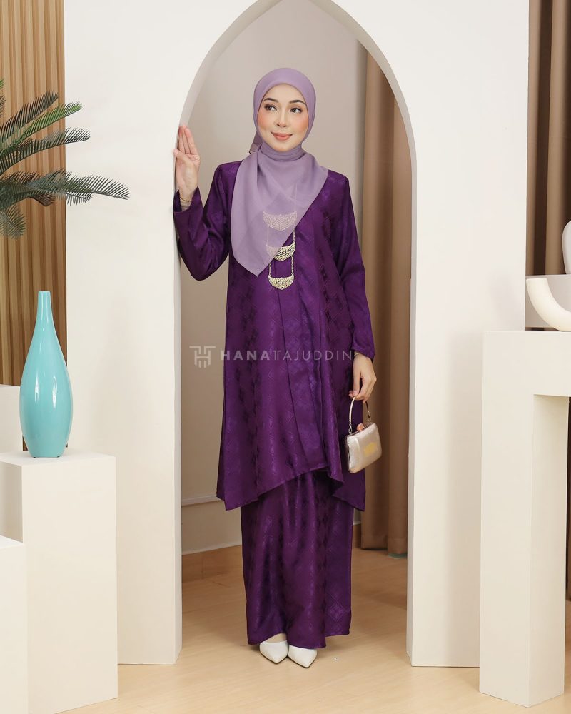 Kebarung Mahsuri in Royal Purple - Image 2