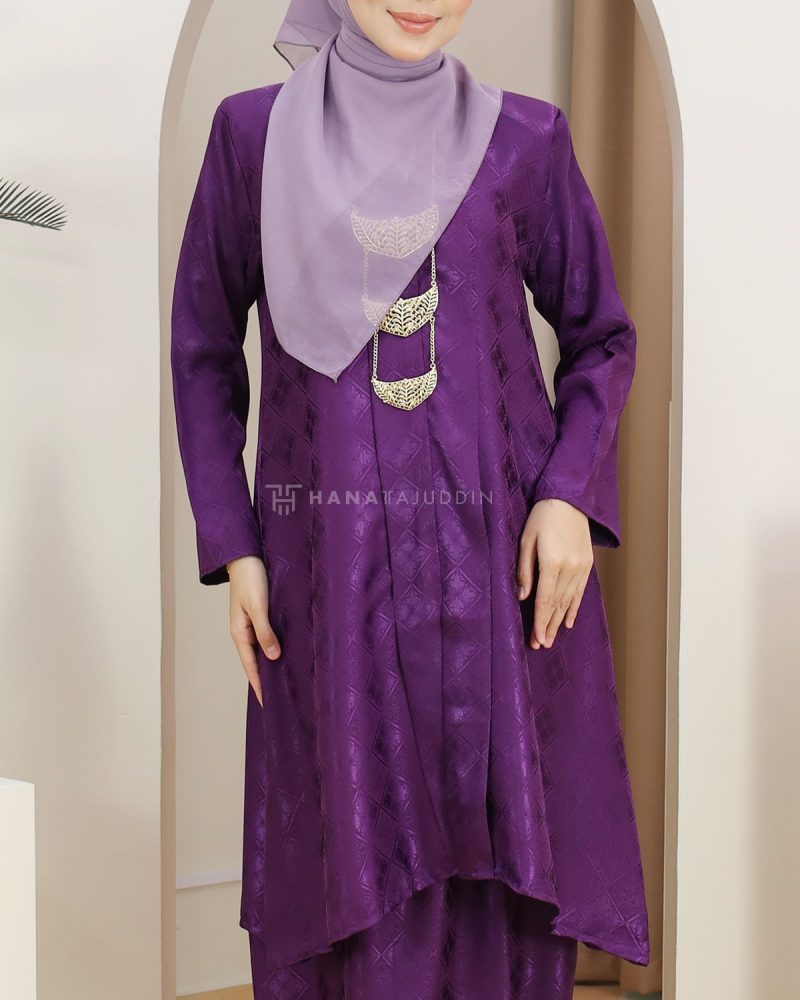 Kebarung Mahsuri in Royal Purple - Image 5