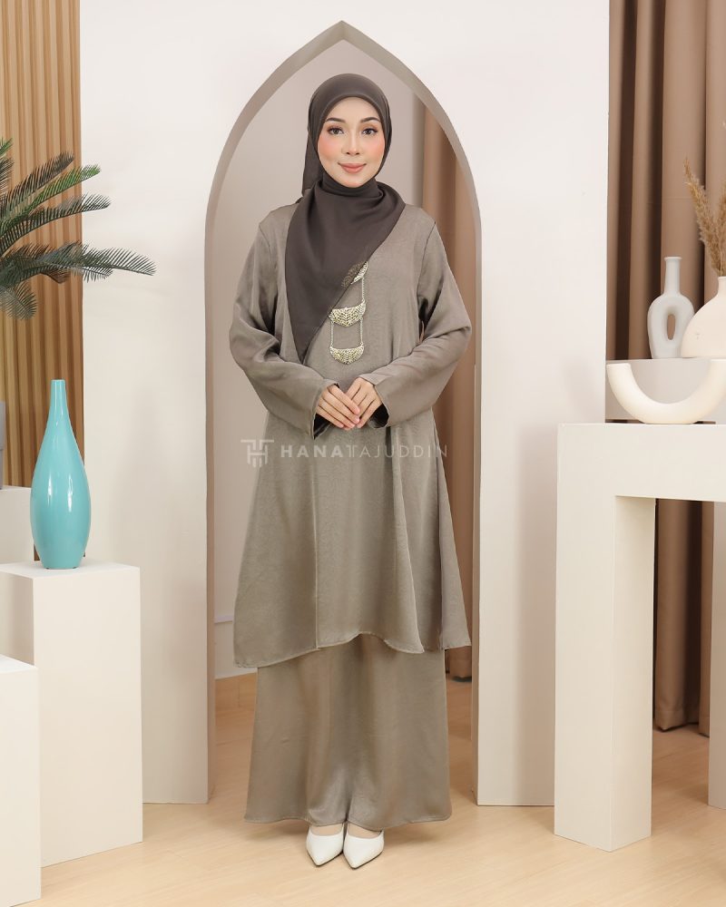 Kurung Srikandi in Silver Sage - Image 4