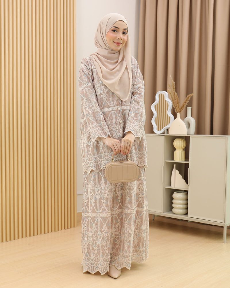Kurung Maya in Brown