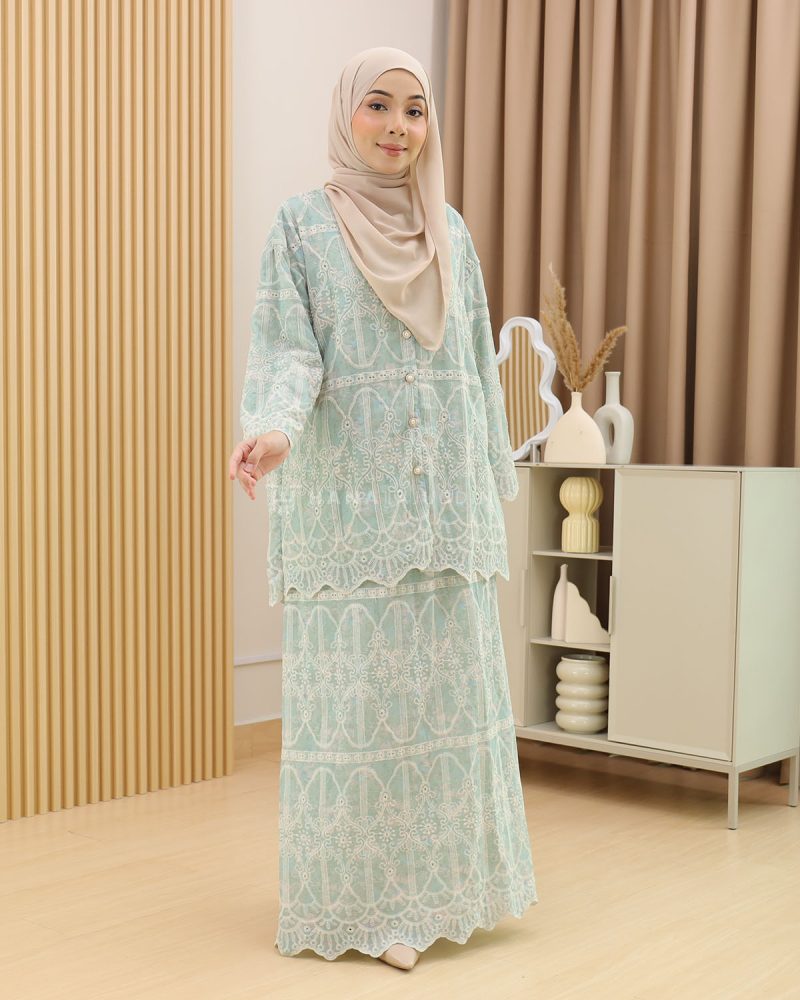 Kurung Maya in Sage Green - Image 2