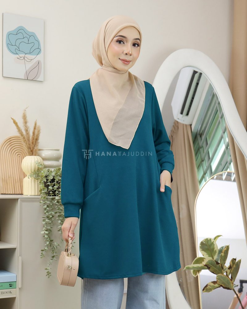 Aiira Top 4.0 in Teal Blue