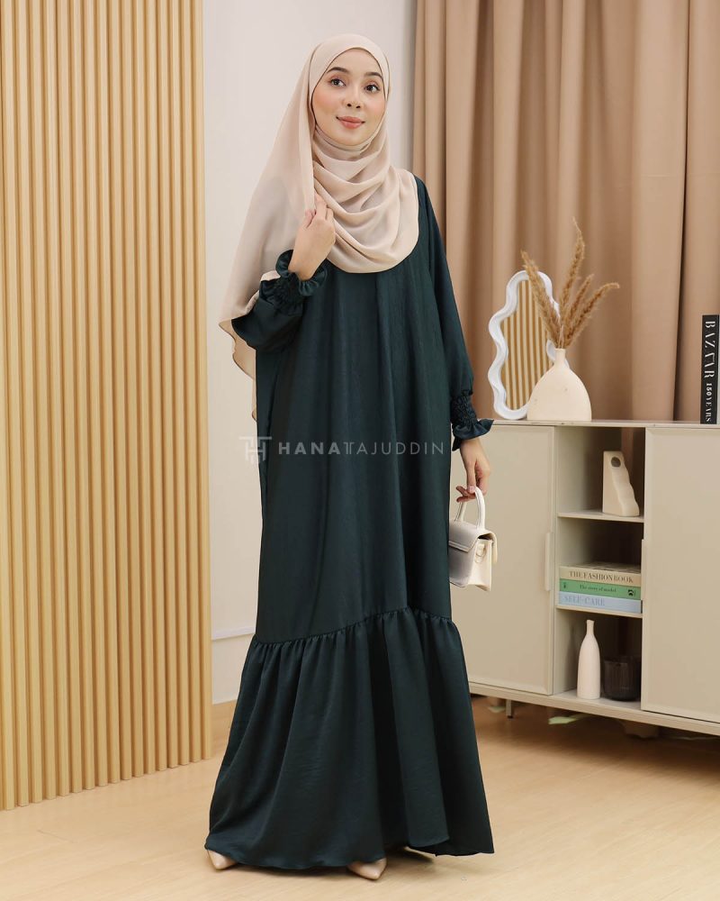 Minaa Abaya in Emerald Green