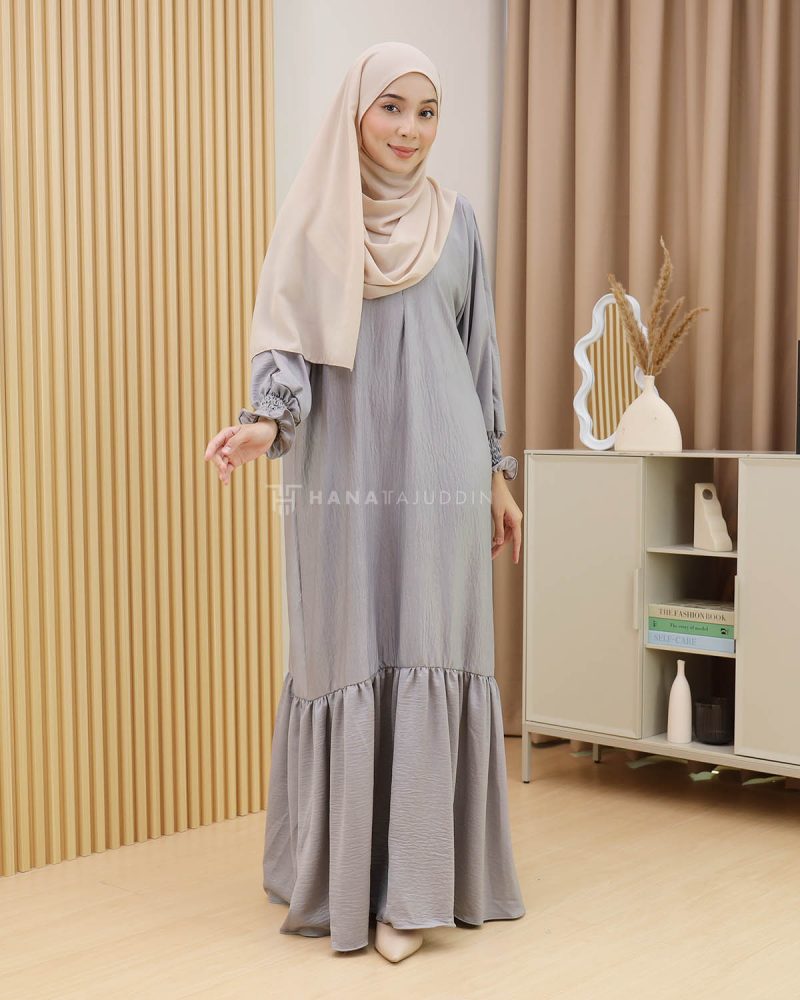 Minaa Abaya in Ash Grey - Image 4