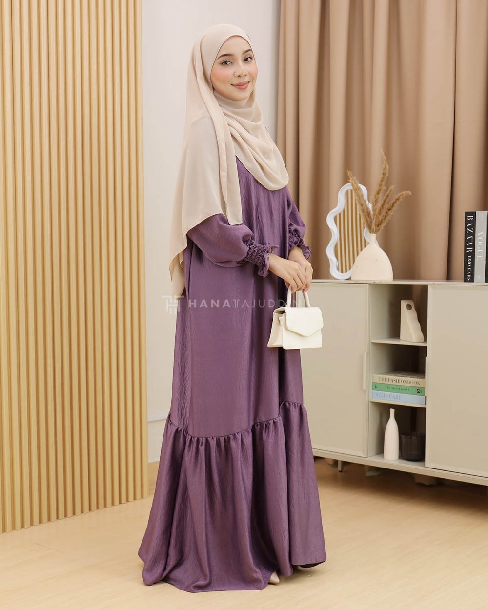 Minaa Abaya in Purple
